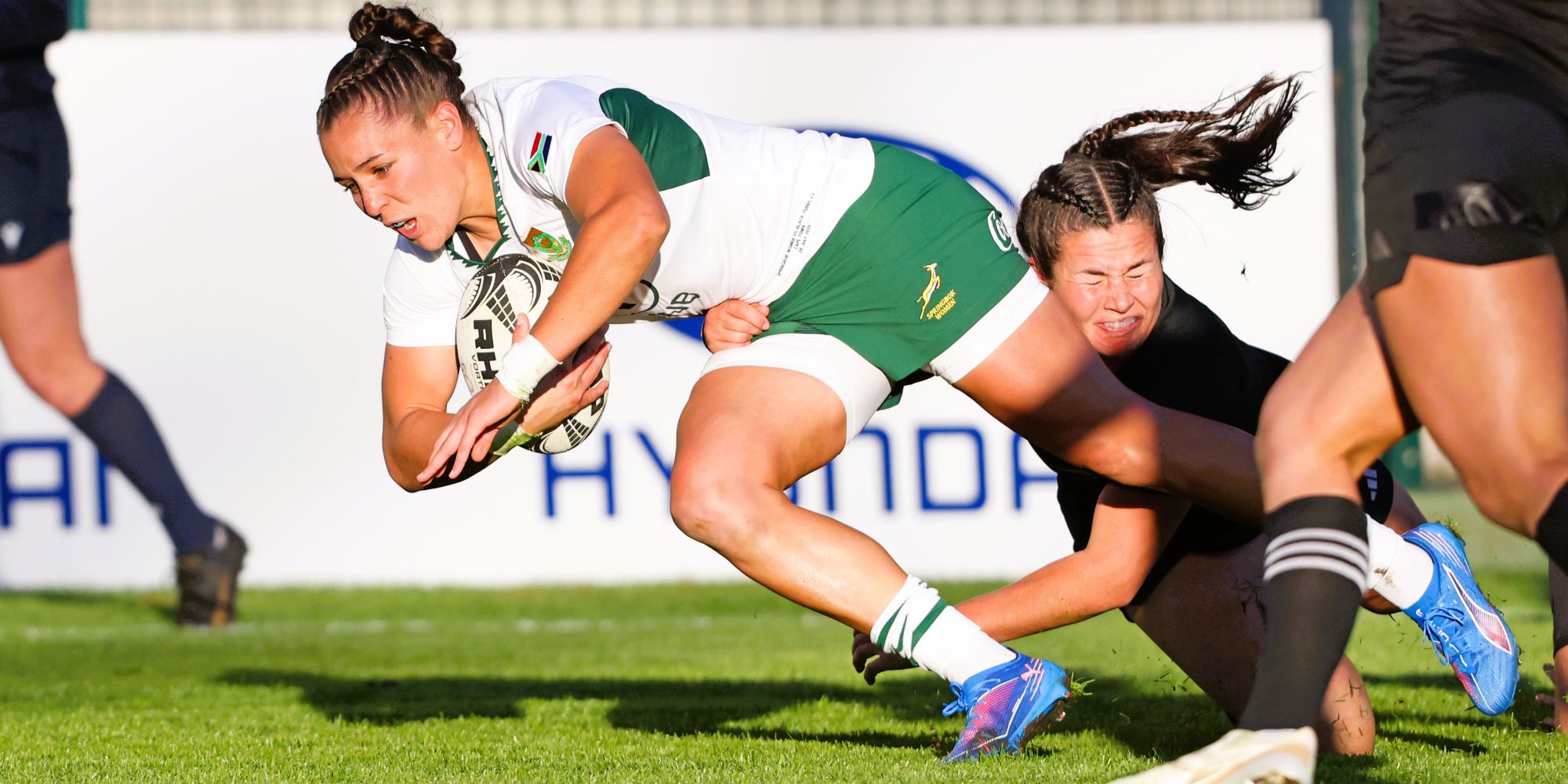 Jakkie Cilliers stopped just short of the tryline.
