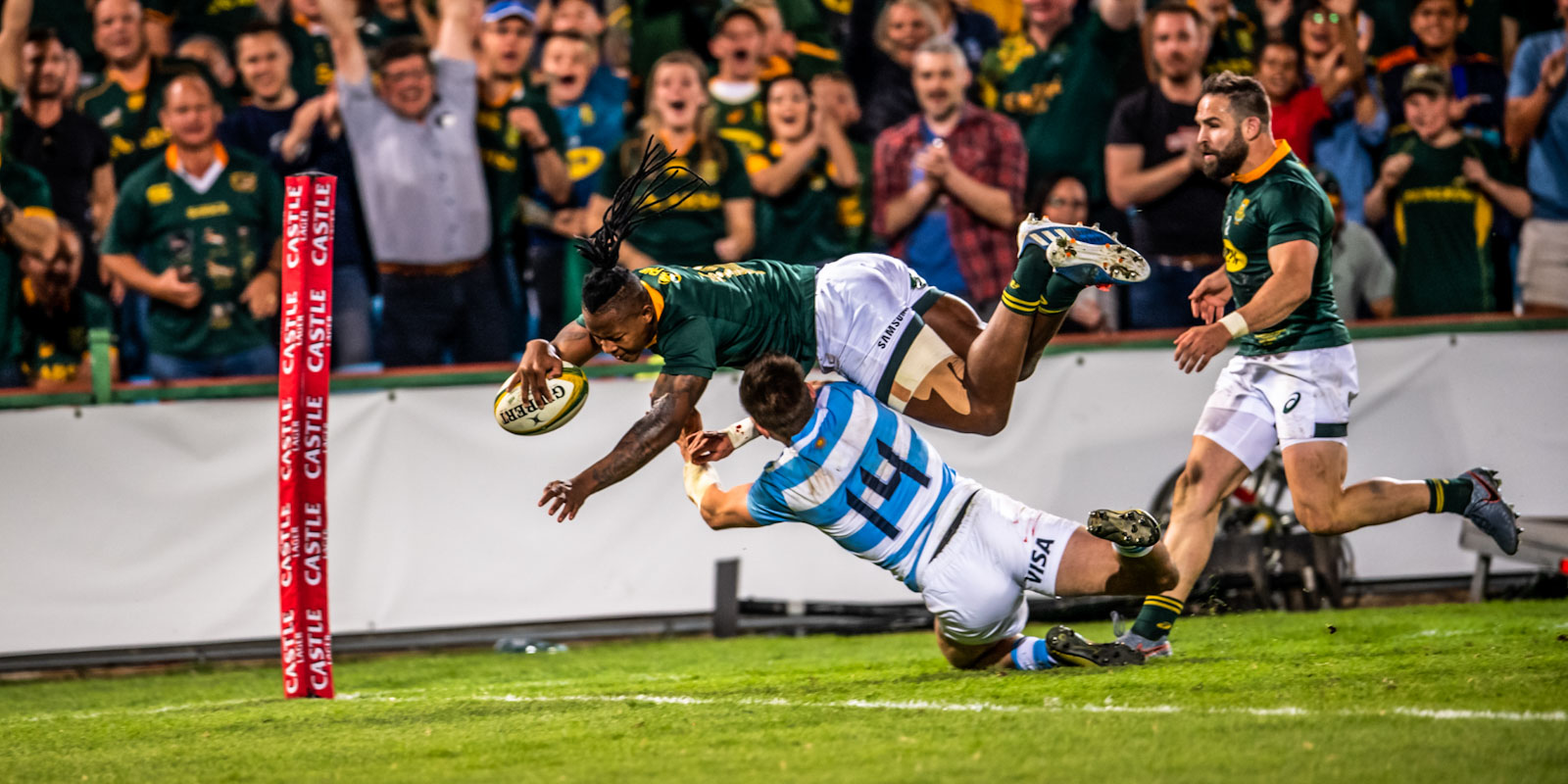 Sbu Nkosi goes over for one of his two tries against Argentina in 2019.