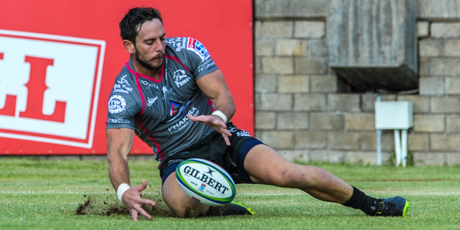 Neil Maritz scored one of the Phakisa Pumas' three tries.