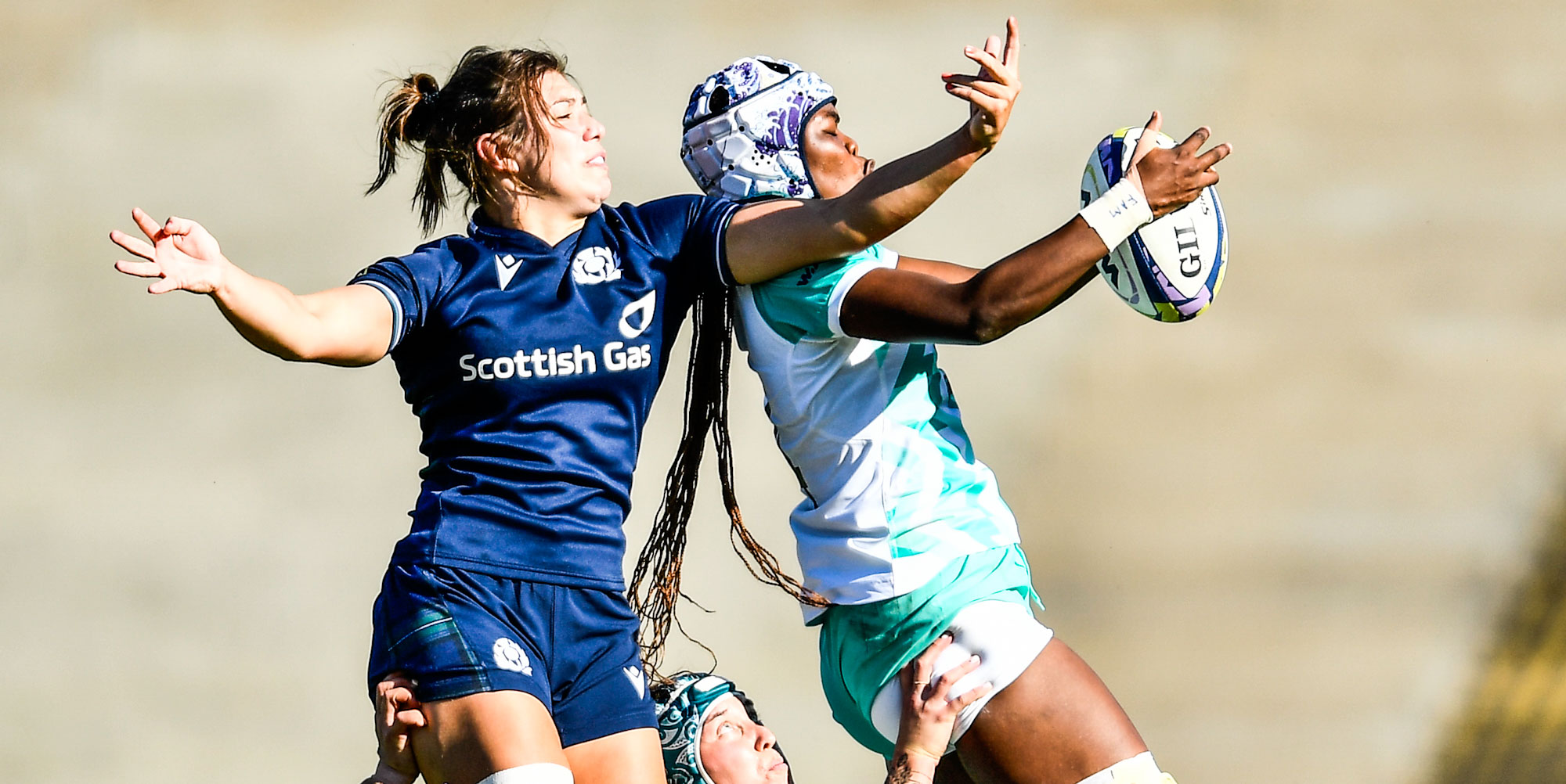 Vainah Ubisi takes a lineout for SA.