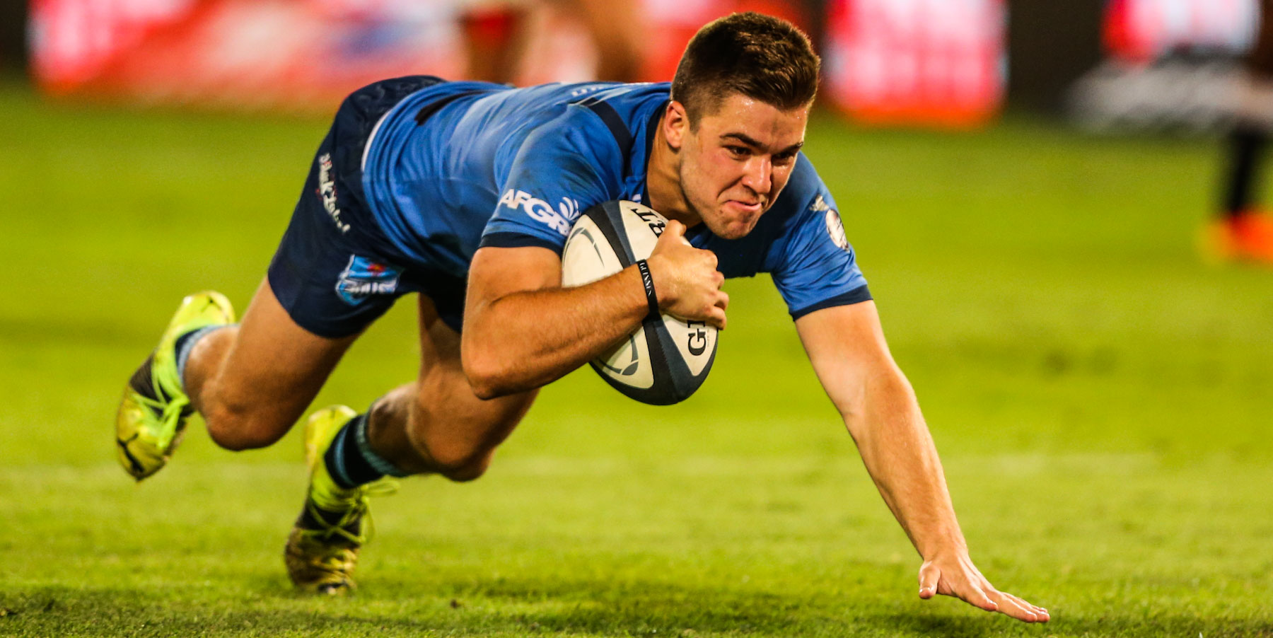 Zak Burger goes over for a try.