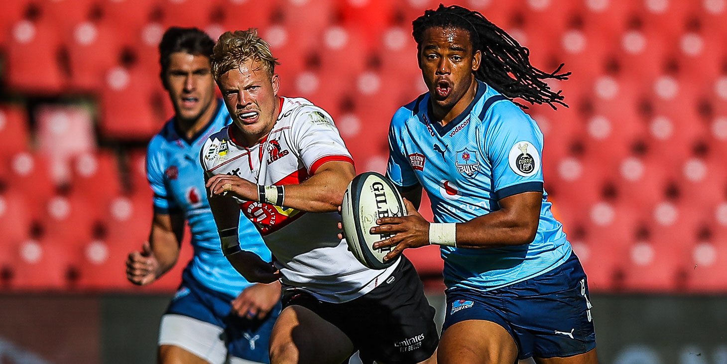 The Vodacom Bulls' Stedman Gans looks for space against the Fidelity ADT Lions.