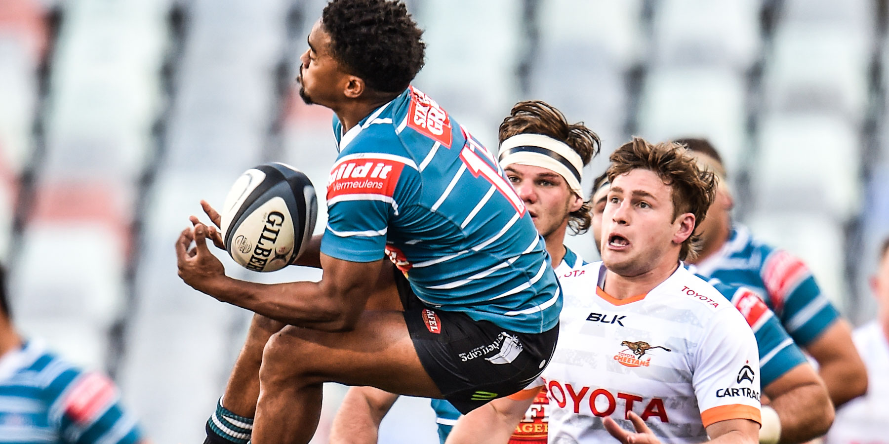 Ashlon Davis secures a high ball for Tafel Lager Griquas.