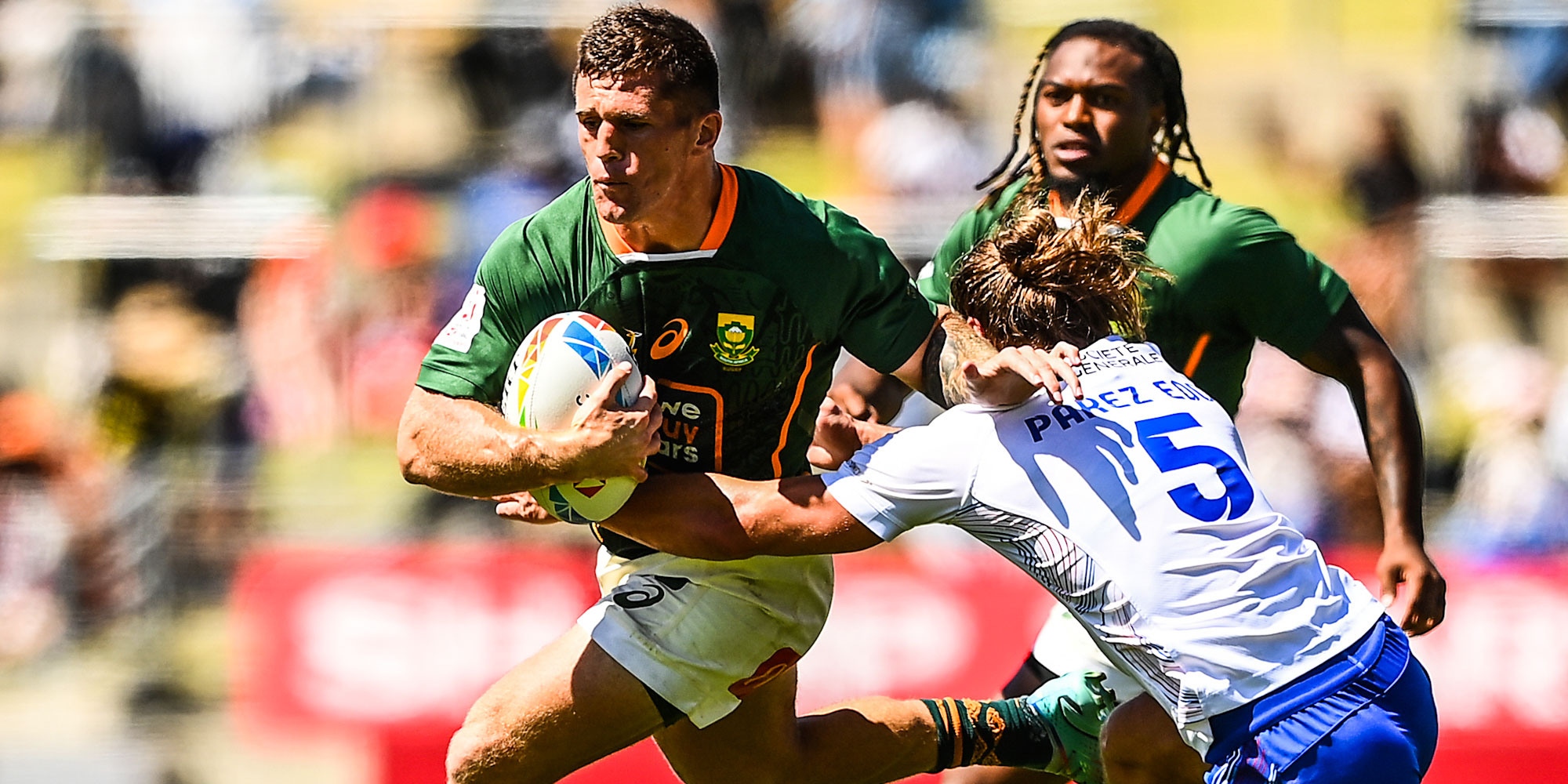 Ricardo Duarttee tries to evade a French defender in the quarter-final.