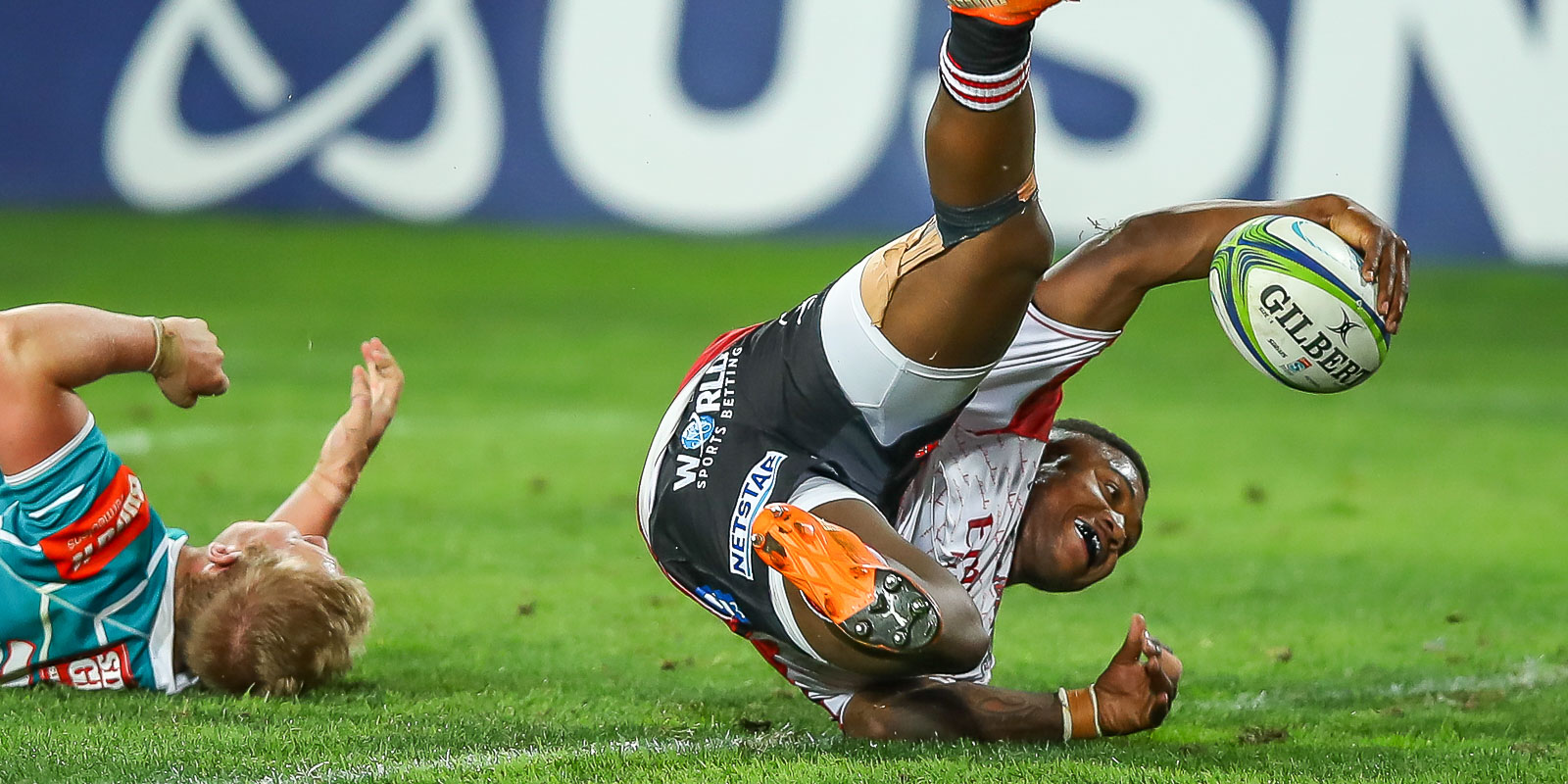 Wandisile Simelane scores against Tafel Lager Griquas