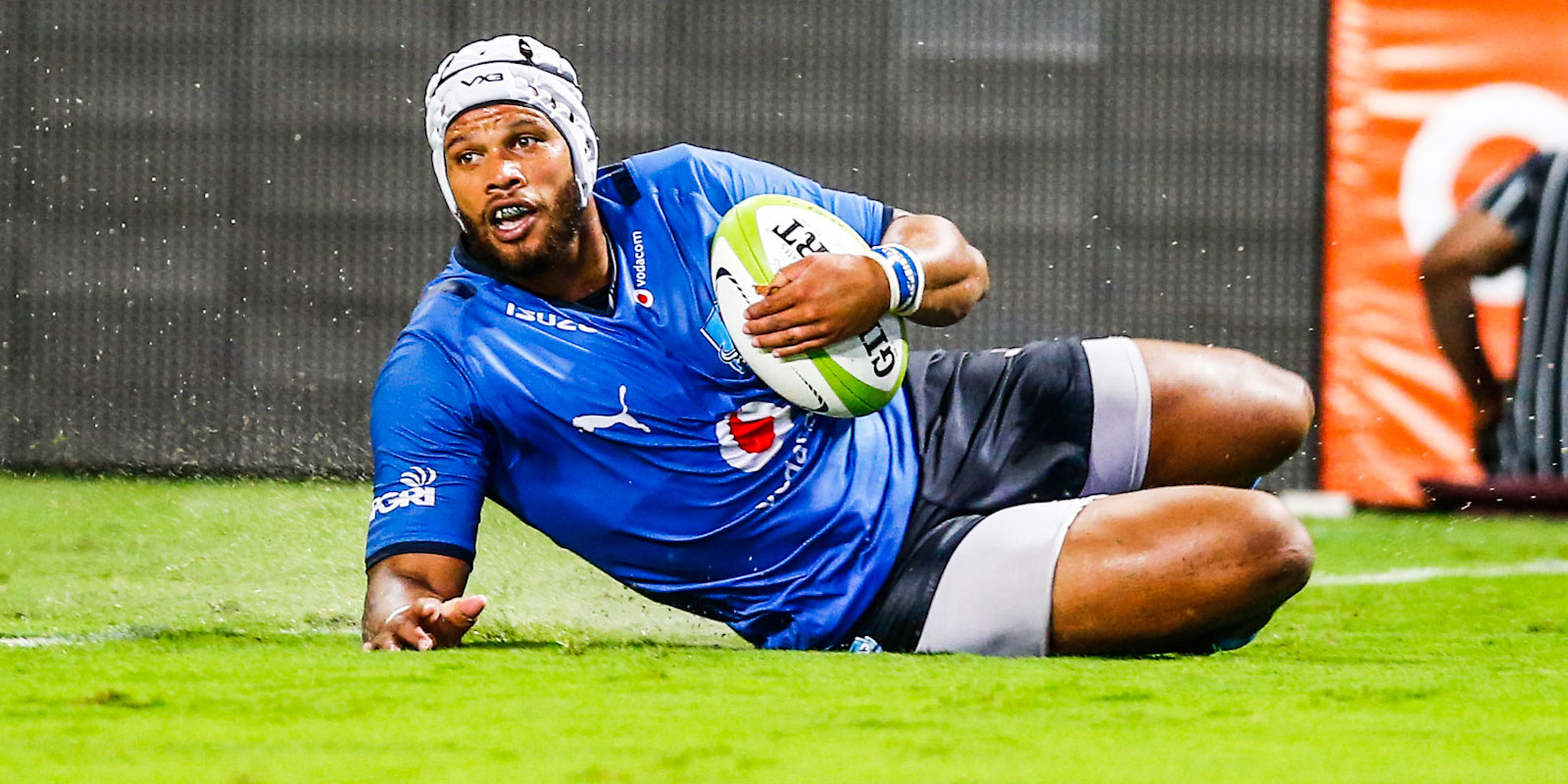 Nizaam Carr's experience was crucial to the Vodacom Bulls' cause.