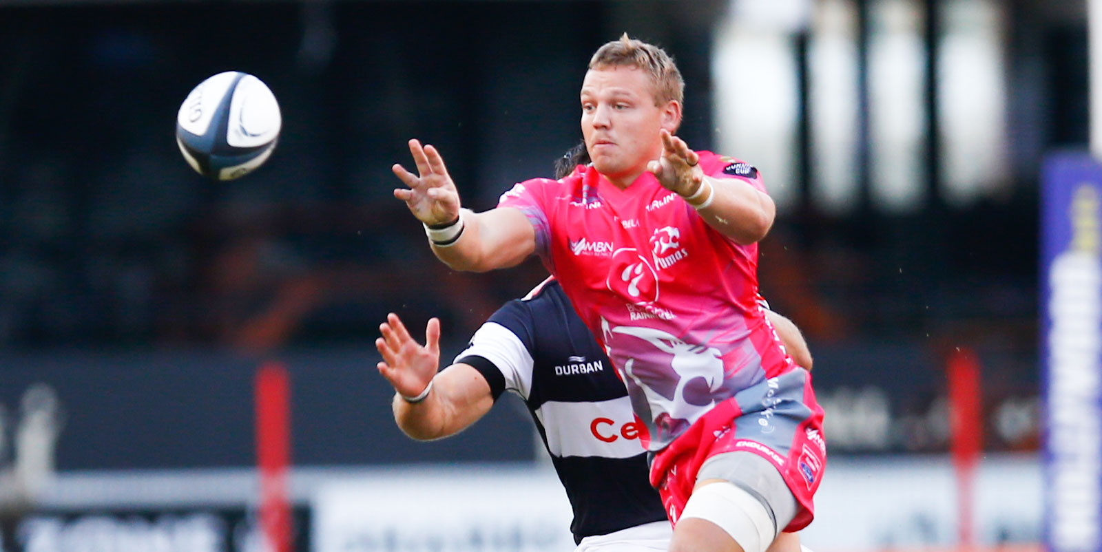 Daniel Maartens on the attack for the Airlink Pumas.