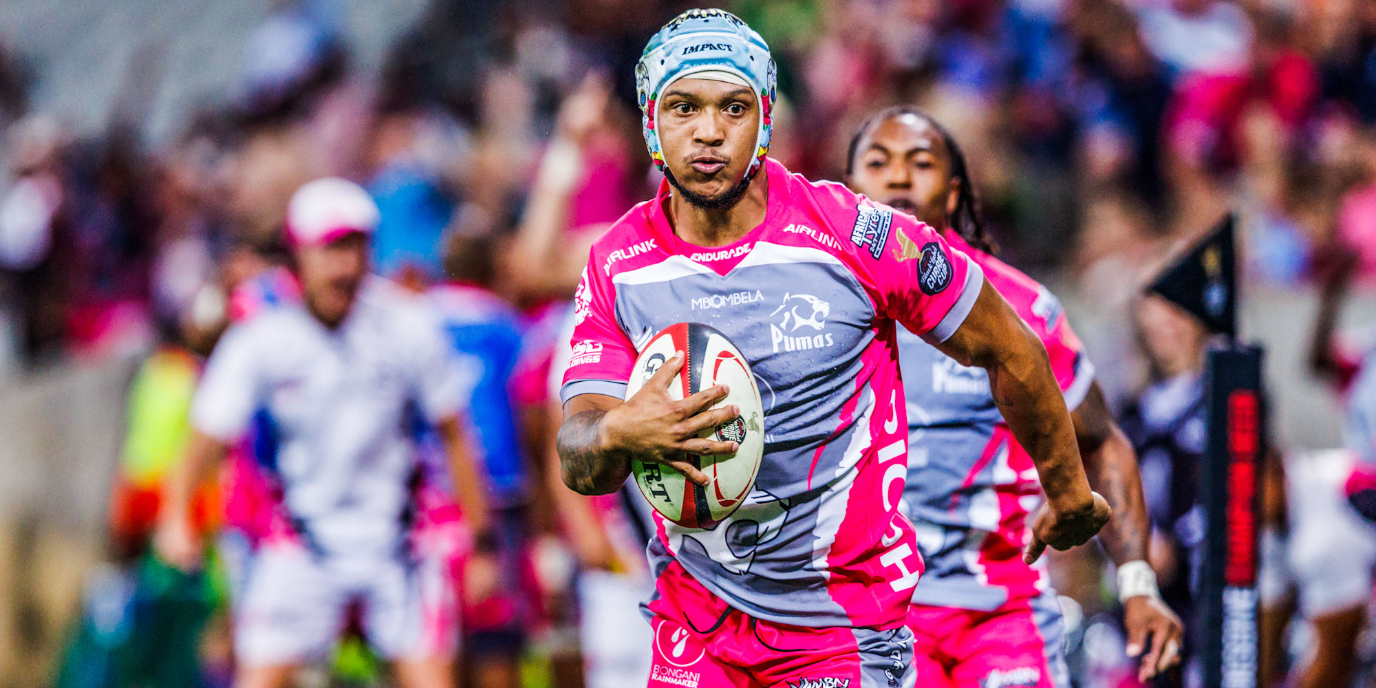 Tino Swanepoel, in action here in the 2024 Carling Currie Cup, scored four tries for the Airlink Pumas against the Bulldogs.