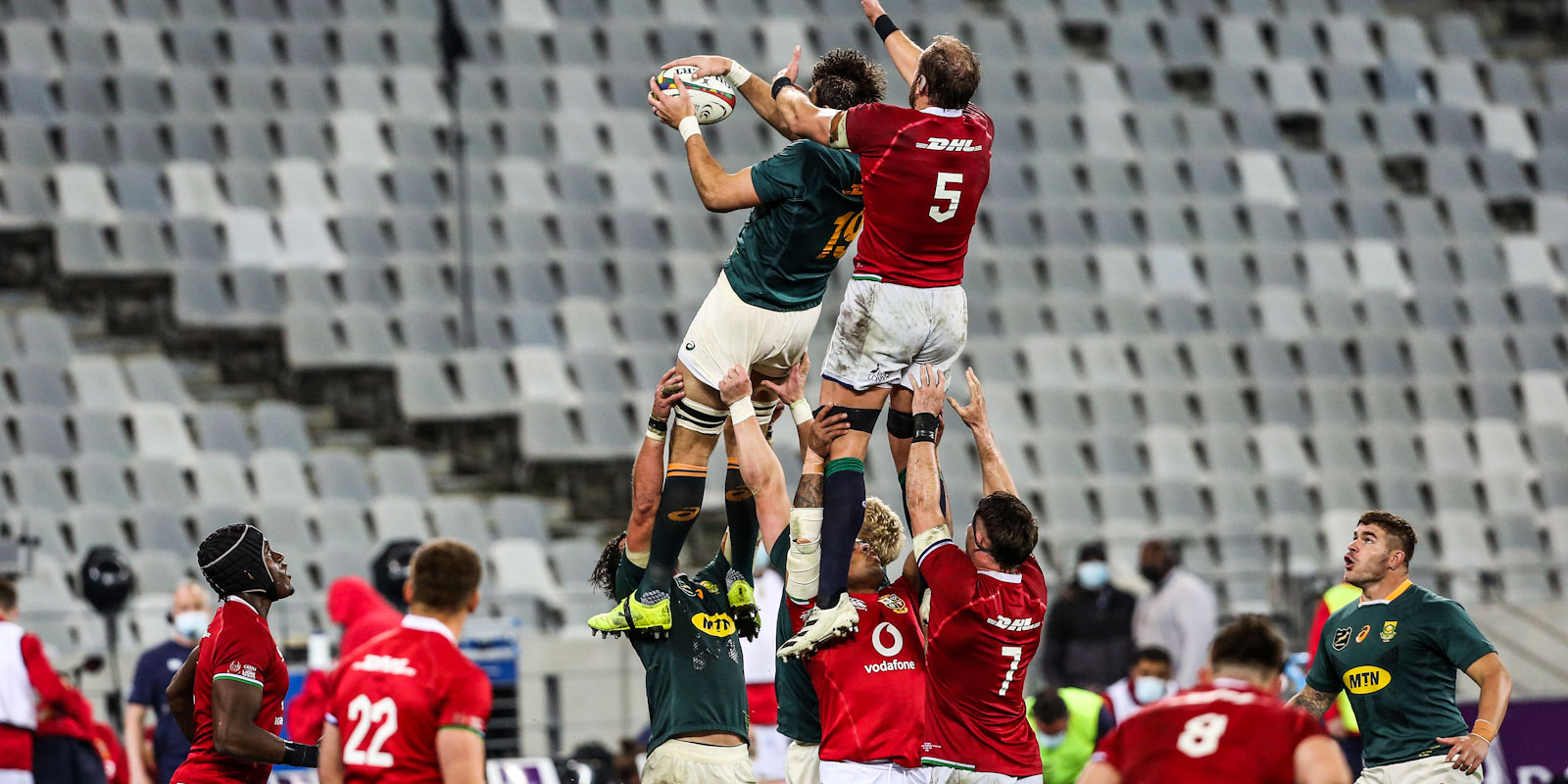 Lood de Jager poaches a Lions lineout in the second Test.